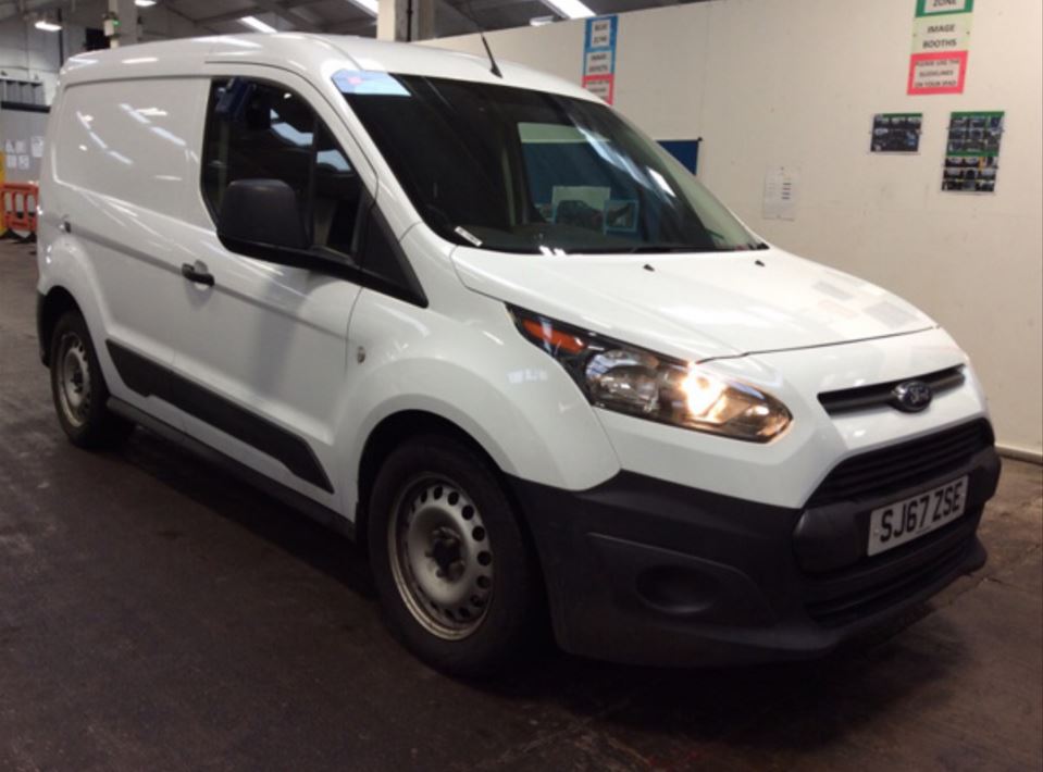 FORD TRANSIT CONNECT 220 Base